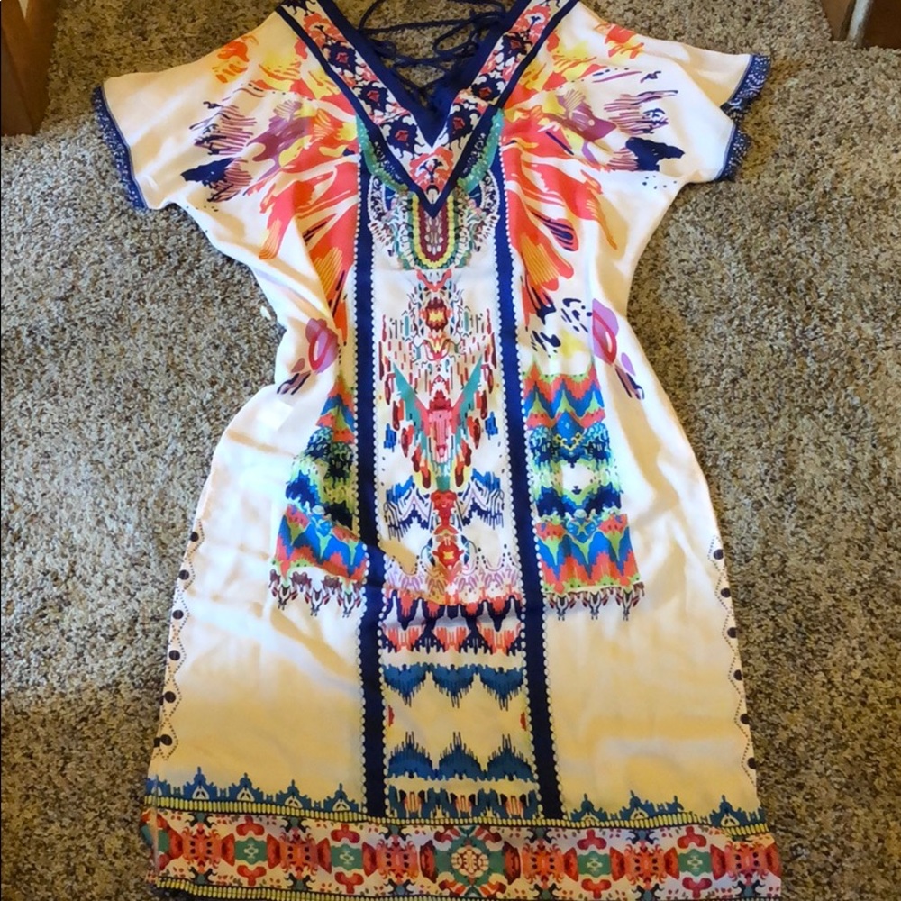 Swimsuit cover up - Picture 2 of 5